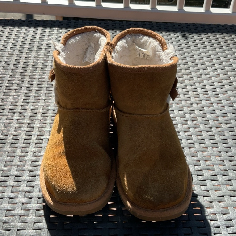 Koolaburra by UGG Kids' Victoria Mini Ankle Boots size 3